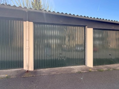 GARAGE A VENDRE - STE FOY LES LYON - 20 000 &euro;