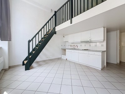 STUDIO A VENDRE - LYON 6EME ARRONDISSEMENT - 24.4 m2 - 160 000 &euro;
