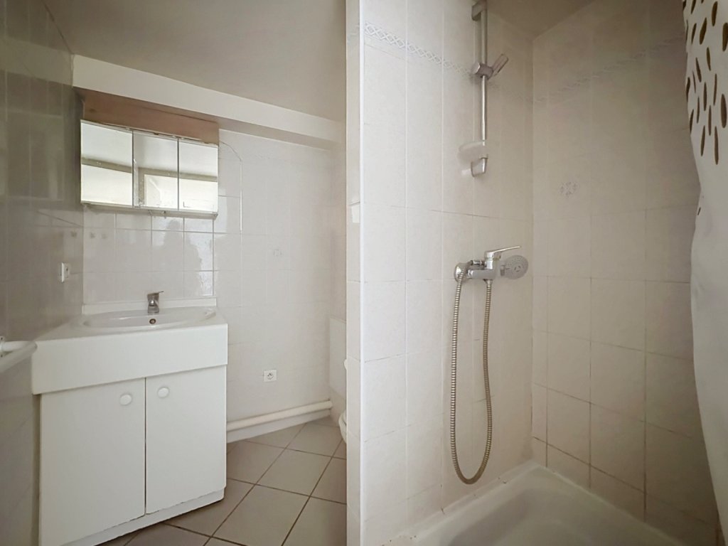 STUDIO A VENDRE - LYON 6EME ARRONDISSEMENT - 24.4 m2 - 160 000 &euro;