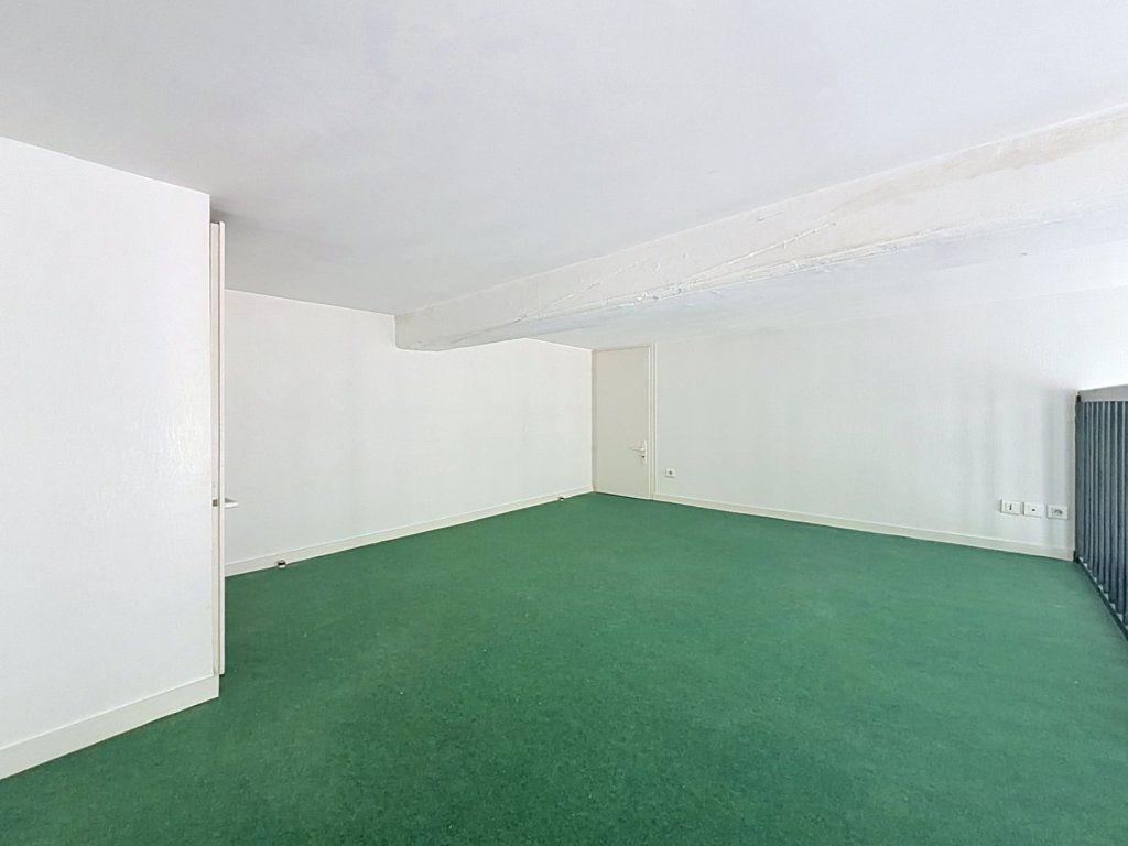STUDIO A VENDRE - LYON 6EME ARRONDISSEMENT - 24.4 m2 - 160 000 &euro;