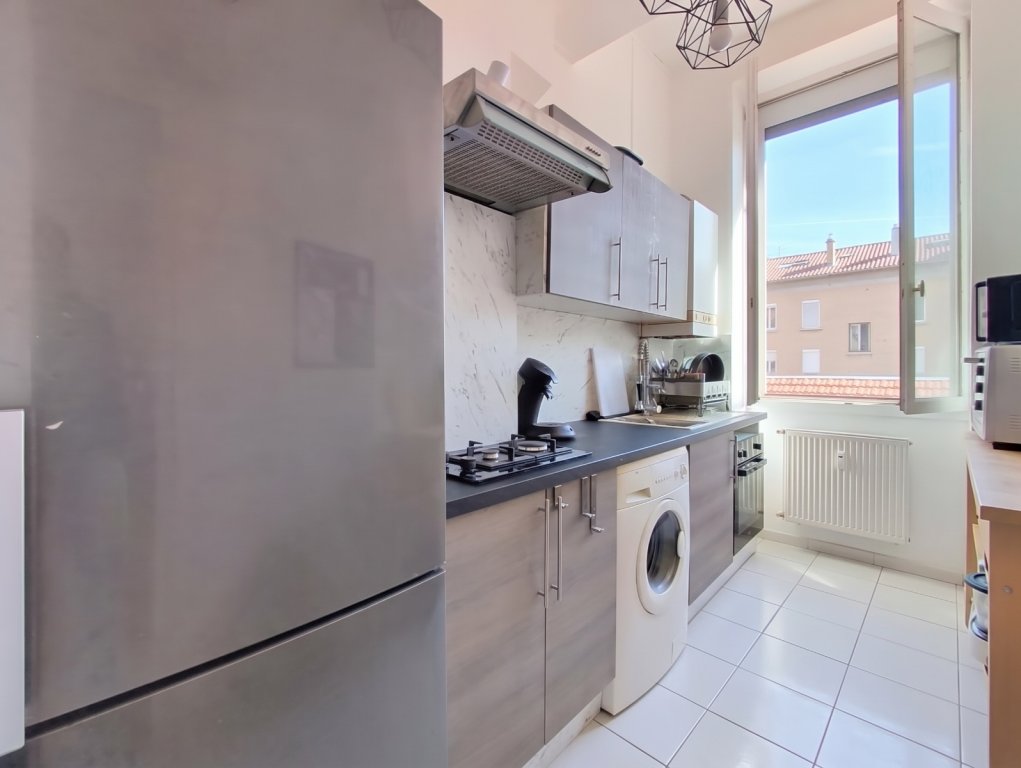 APPARTEMENT T1 A VENDRE - LYON 6EME ARRONDISSEMENT - 33 m2 - 185 000 &euro;