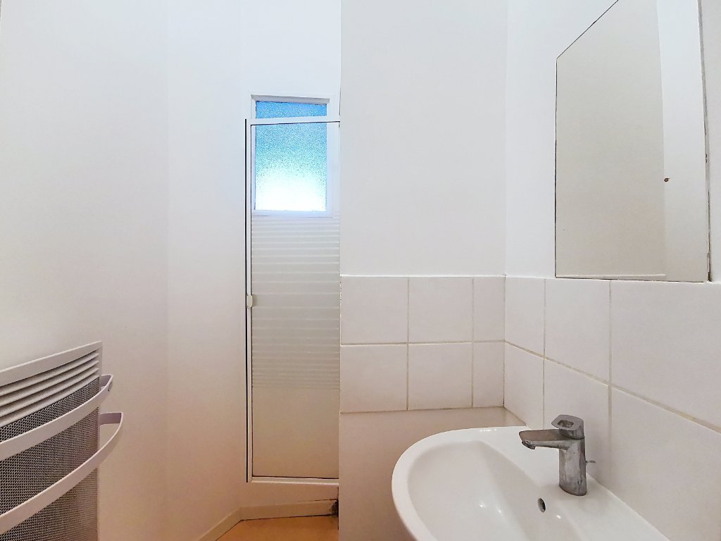 APPARTEMENT T1 A VENDRE - VILLEURBANNE - 37.2 m2 - 166�000�&euro;