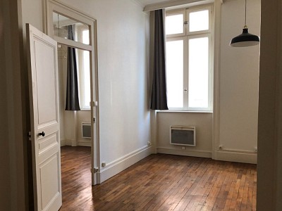 APPARTEMENT T2 - LYON 1ER ARRONDISSEMENT - 48 m2 - VENDU