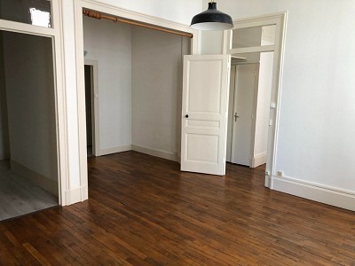 APPARTEMENT T2 - LYON 1ER ARRONDISSEMENT - 48 m2 - VENDU