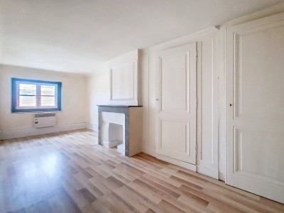 APPARTEMENT T3 A VENDRE - LYON 6EME ARRONDISSEMENT - 70 m2 - 290000€