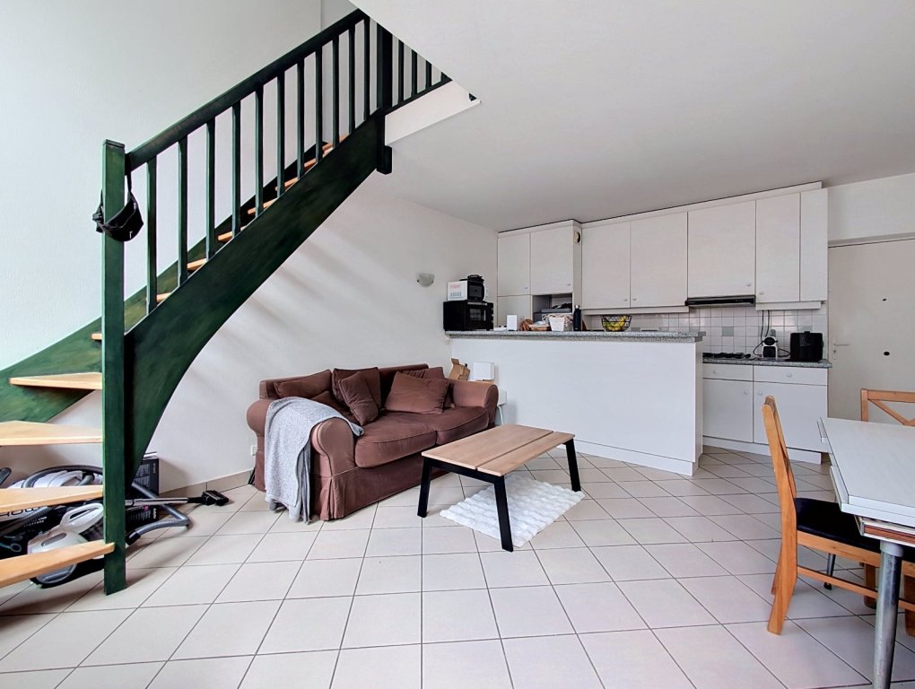 APPARTEMENT T3 A VENDRE - LYON 6EME ARRONDISSEMENT - 52.5 m2 - 340 000 &euro;