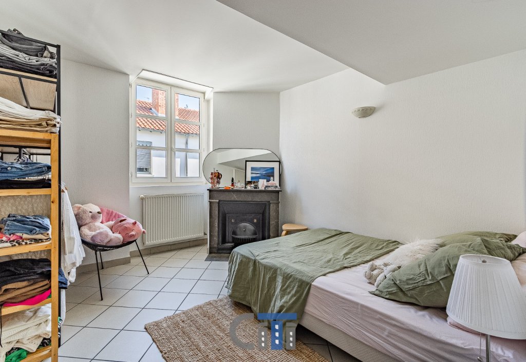 APPARTEMENT T3 A VENDRE - LYON 6EME ARRONDISSEMENT - 63.3 m2 - 329 000 &euro;
