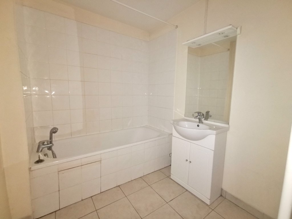 APPARTEMENT T3 - LYON 7EME ARRONDISSEMENT - 65 m2 - VENDU