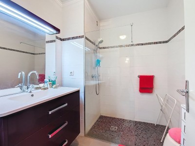 APPARTEMENT T3 A VENDRE - LYON 7EME ARRONDISSEMENT - 77 m2 - 320000€