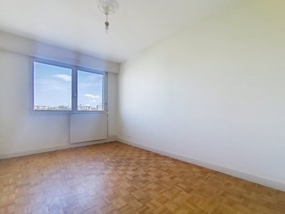 APPARTEMENT T3 A VENDRE - LYON 8EME ARRONDISSEMENT - 67 m2 - 235000€