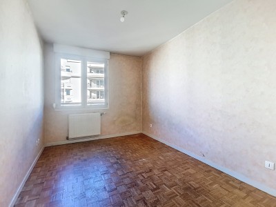 APPARTEMENT T3 A VENDRE - VILLEURBANNE - 68 m2 - 280000€