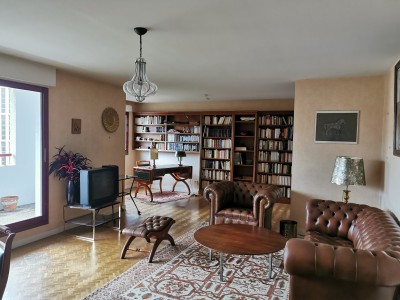 APPARTEMENT T4 A VENDRE - LYON 7EME ARRONDISSEMENT - 117 m2 - 560000 €