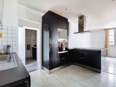 APPARTEMENT T4 A VENDRE - VILLEURBANNE - 79 m2 - 325000€
