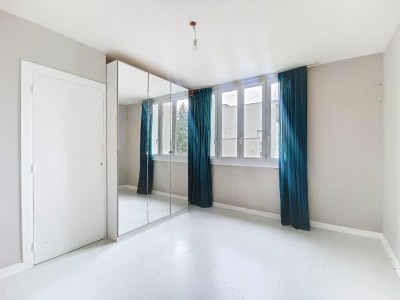 APPARTEMENT T4 A VENDRE - VILLEURBANNE - 79 m2 - 325000€