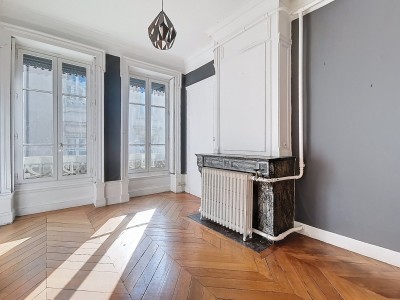 APPARTEMENT T5 - LYON 1ER ARRONDISSEMENT - 128 m2 - VENDU