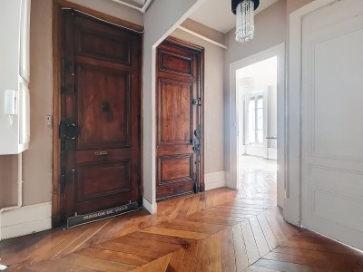 APPARTEMENT T5 - LYON 1ER ARRONDISSEMENT - 128 m2 - VENDU