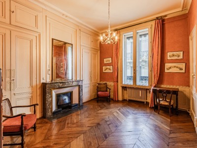 APPARTEMENT T5 A VENDRE - LYON 2EME ARRONDISSEMENT - 139 m2 - 680000€