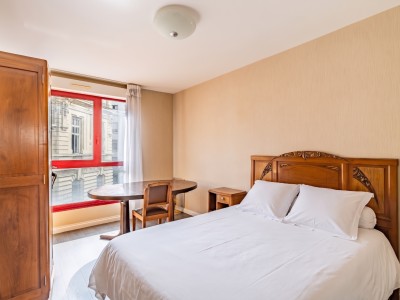 APPARTEMENT T5 A VENDRE - LYON 7EME ARRONDISSEMENT - 112 m2 - 450 000 €